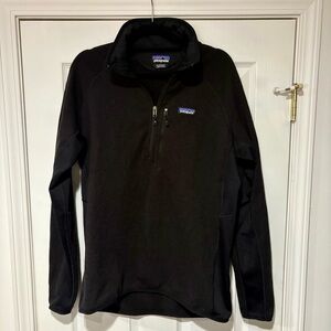 Patagonia Men's Black 1/4 zip Pullover